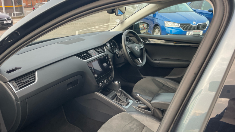 Skoda Octavia 2.0 TDI CR SE L 5dr DSG [7 speed] Diesel Estate